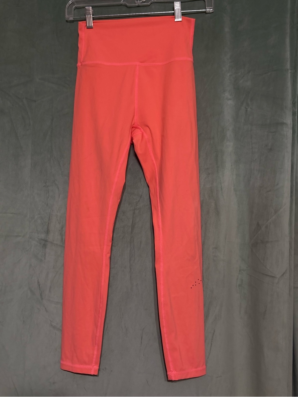 ZYIA Bright Orange Moon Leggings 🌵4